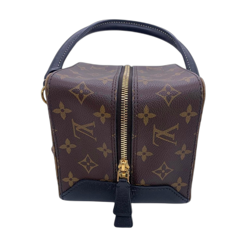 1stDibs listing