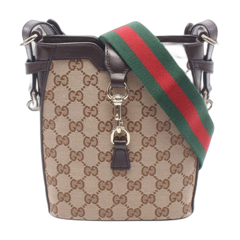 The Luxury Closet listing