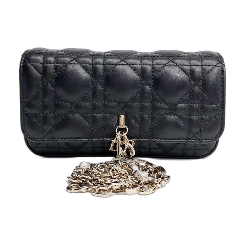 The Luxury Closet listing